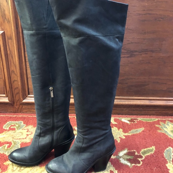 Kenneth Cole knee boots - Picture 4 of 4